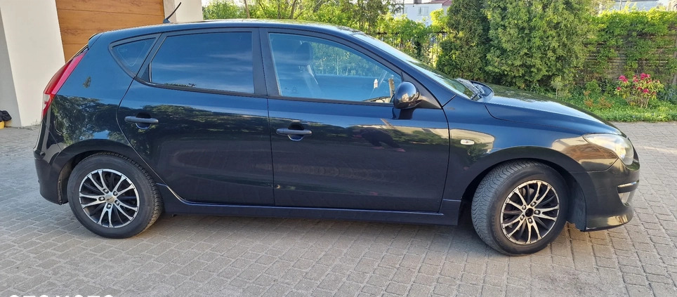 Hyundai I30 cena 18000 przebieg: 189000, rok produkcji 2011 z Bydgoszcz małe 137